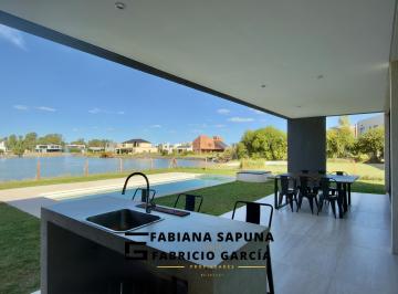 Casa · 168m² · 4 Ambientes · 4 Cocheras · Venta Casa a La Laguna Lagos de San Eliseo
