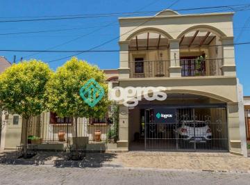 Casa de 5 ambientes, Salta · Casa en Venta en Grand Bourg, Salta