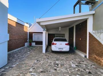Casa · 674m² · 7 Ambientes · 1 Cochera · Propiedad en Venta, Casa, Local, Departamento y Amplio Galpon con Oficinas