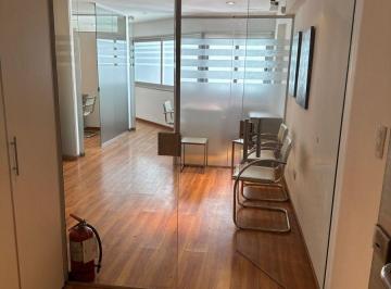 Oficina comercial · 51m² · 5 Ambientes · Oficina en Venta