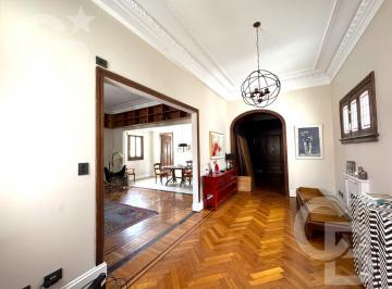 Departamento · 154m² · 5 Ambientes · Venta Departamento en Emblematico Pasaje Rivarola - 157 m² - Piso Entero