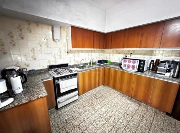 Casa · 350m² · 4 Ambientes · Venta Casa con Local Ituzaingo
