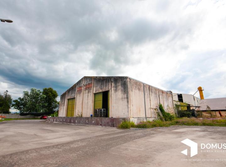 Bodega-Galpón · 3800m² · 10 Cocheras