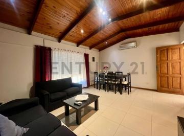 Casa · 120m² · 4 Ambientes · 1 Cochera · Venta de Casa 4 Ambientes Sobre Lote de 490 m Cuadrados Apto Credito