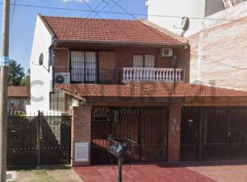 Casa · 92m² · 3 Ambientes · 1 Cochera · Venta Duplex 3 Ambientes y Baulera - Cochera Techada - San Justo - Isidro Casanova