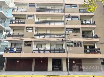Departamento · 42m² · 2 Ambientes · Departamento de 2 Amb en Alquiler. Zona Paseo Aldrey, Todo Externo.