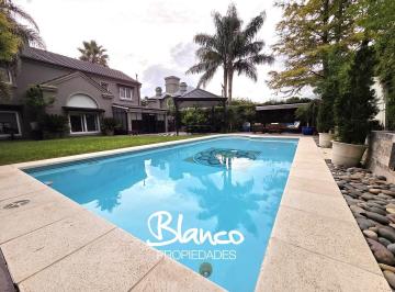 Casa · 365m² · 5 Ambientes · 1 Cochera · Casa en Venta en Septiembre, Escobar, G. B. a. Zona Norte