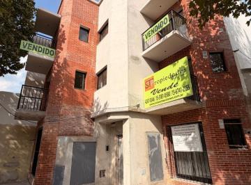 Departamento · 41m² · 2 Ambientes · 2º "A", Venta 2 Ambientes Sin Expensas, Semipisos Al Frente.