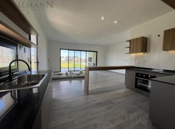 Casa · 130m² · 4 Ambientes · Venta Casa 3 Dorm. a Estrenar Equipada con Pileta San Ramiro, Pilar del Este