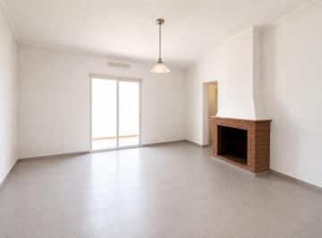 Casa · 250m² · 10 Ambientes · 7 Cocheras · Casa en Venta en Calle Bandera de Los Andes 1815,san Jose, Guaymallen