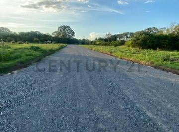 Terreno · 528m² · 2 Cocheras · Lote en Venta en Arana, La Plata