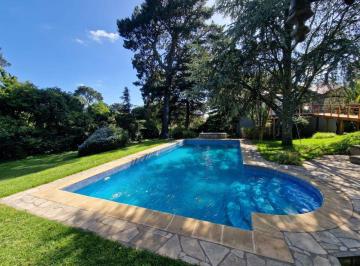 Casa de 4 ambientes, Mar del Plata · Casa con 1600 m² y 3 Dorm. en Venta en Sierra de Los Padres