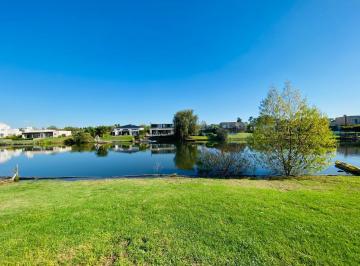 Casa · 227m² · 7 Ambientes · 1 Cochera · Casa en Venta | Área 5, Barrio San Matias | Ing. Maschwitz, Escobar