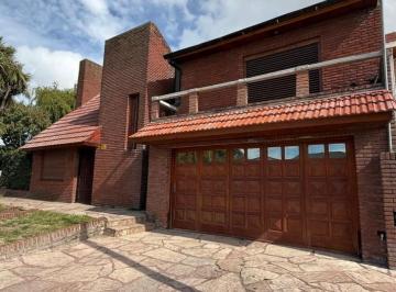 Casa · 200m² · 6 Ambientes · Chalet 6 Ambientes Colinas de Peralta Ramos - Apto Credito