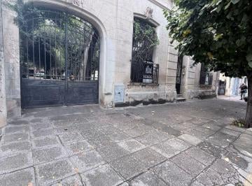 Casa de 22 ambientes, Córdoba · Casa en Barrio Alta Córdoba