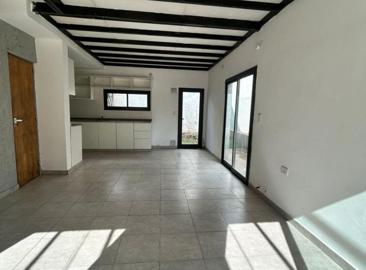 Casa · 95m² · 3 Ambientes · 1 Cochera