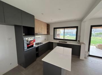 Casa · 157m² · 5 Ambientes · 2 Cocheras · Casa en Venta San Pablo Barrio Privado Pilar 4 Dorm. Pileta