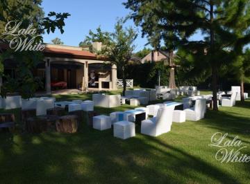 Quinta vacacional · 3000m² · Venta Quinta Para Uso Profesional/comercial en Canning