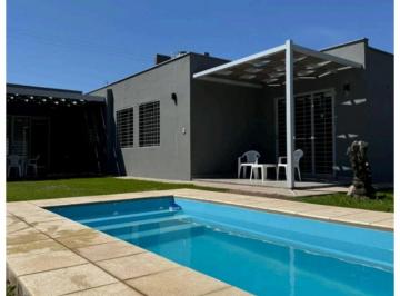 Casa de 4 ambientes, Luján de Cuyo · Casa en Alquiler en Barrio Semiprivado