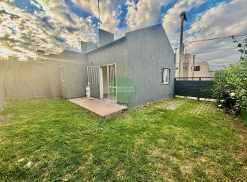 Casa · 100m² · 5 Ambientes · 2 Cocheras · Una Planta - 2 Dorm - Apto Crèdito a 100 m de "La Estanzuela" - Casa en Venta Altos de La Calera