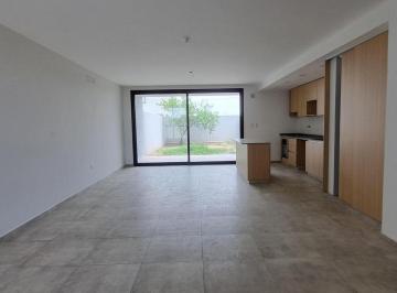 Casa · 171m² · 3 Ambientes · 2 Cocheras · Dúplex 3 Dorm. en Solares de Manantiales. Frente Espacio Verde