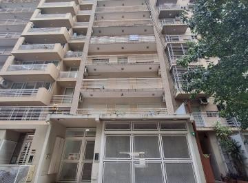 Departamento · 48m² · 2 Ambientes · 1 Cochera · Venta Depto Dos Amb con Cochera Cub San Martin Centro