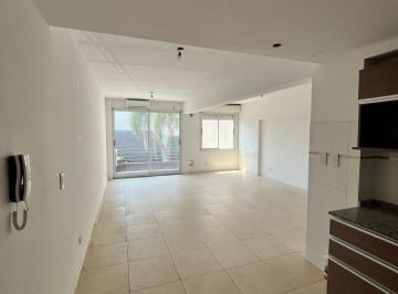Departamento · 37m² · 1 Ambiente · Venta - Mono Ambiente en L - Flores