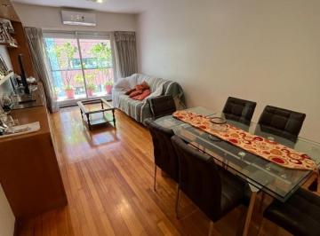 Departamento · 82m² · 4 Ambientes · Venta. 4 Ambientes. Azcuenaga y Santa Fe.