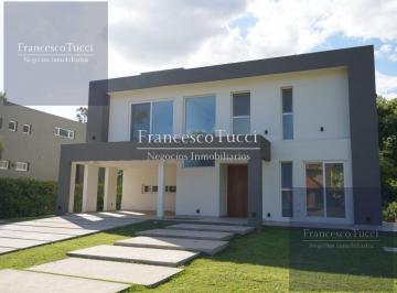 Casa · 275m² · 5 Ambientes · 2 Cocheras · Casa en Venta 5 Ambientes en El Country La Tradición