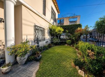 Casa · 250m² · 5 Ambientes · 2 Cocheras · Casa en Venta 5 Ambientes Villa Sarmiento