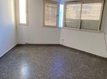 Departamento de 3 ambientes, La Plata · Departamento de 45 m² con 1 Dormitorio en Alquiler en La Plata