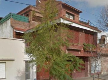 Casa · 380m² · 7 Ambientes · 3 Cocheras · Amplia Casa en Venta