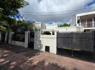 Casa de 3 ambientes, Morón · Casa de 3 Ambientes en Una Planta con Garage y Patio