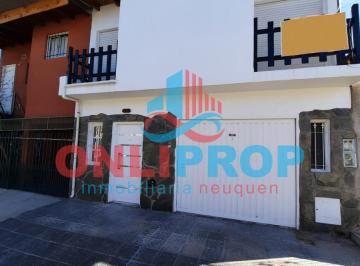 Casa · 150m² · 8 Ambientes · 1 Cochera · Onliprop Alquila Duplex de 4 Dorm. - Alquileres en Neuquen