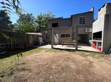 Casa · 119m² · 4 Ambientes · 1 Cochera · Casa Venta Pilar Apto 2 Familias a m Colectora