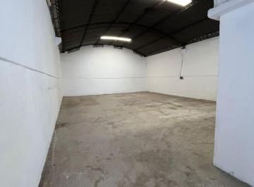 Bodega-Galpón de 5 ambientes, Córdoba · Galpon con Oficinas Para Alquilar en Gral Bustos! Saravia 1064