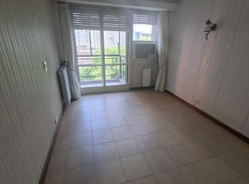 Departamento de 8 ambientes, Rosario · Departamento Céntrico con 3/4 Dorm. con Cochera en Venta en Rosario