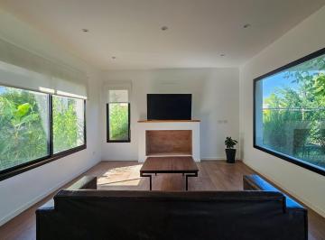 Casa · 222m² · 5 Ambientes · 5 Cocheras · Impresionante Mansion en Puertos Vistas