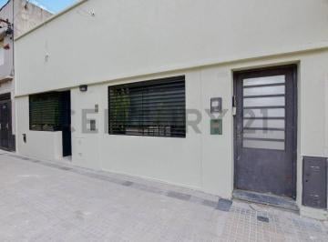 PH · 70m² · 5 Ambientes · 41 E/ 16 y 17 - PH en Venta de 2 Dorm., La Plata