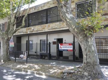 PH · 84m² · 3 Ambientes · 1 Cochera · PH en Adrogué Retasado a Valor de Mercado | Ideal Vivienda o Inversión