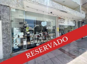 Local comercial · 55m² · Excelente Local Comercial Sobre Arteria Principal Chiozza 1645