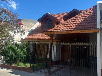 Casa de 4 ambientes, Avellaneda · Hermosa Casa 4 Ambientes en 2 Plantas