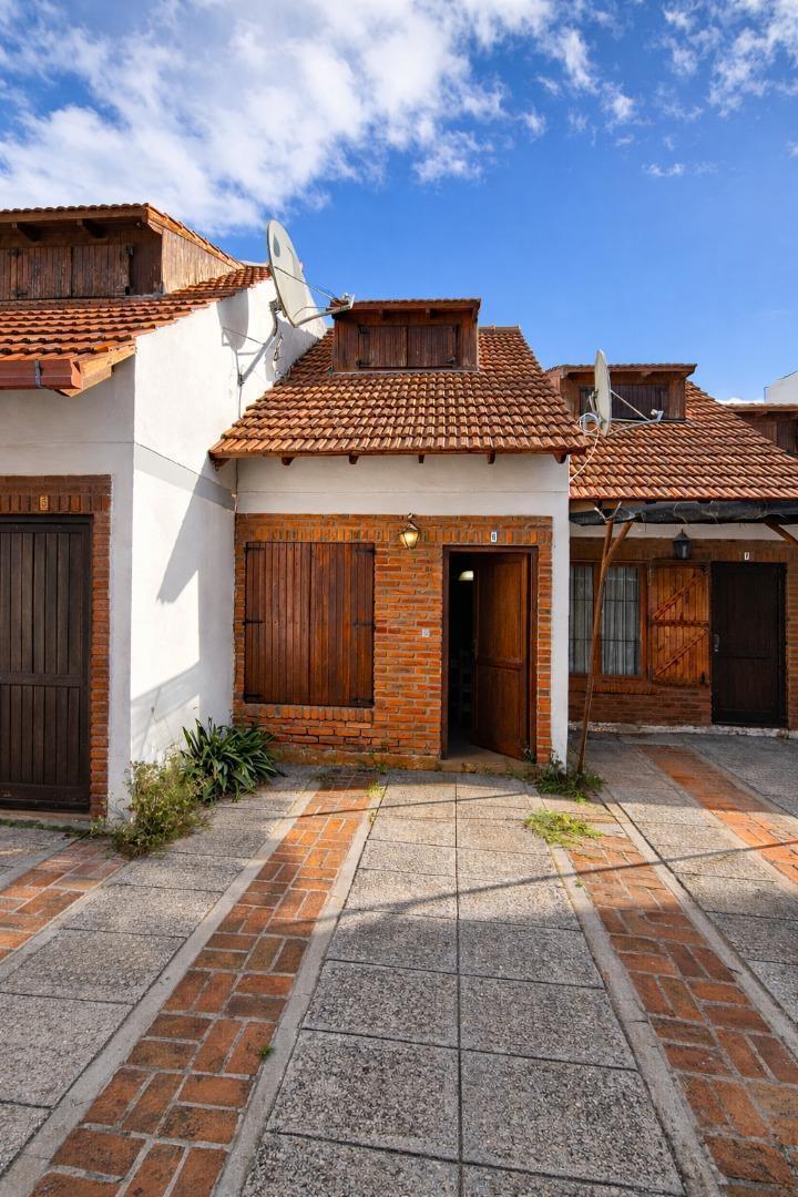 Santiago de Estero y Hernández,  San Bernardo, Buenos Aires Costa Atlántica