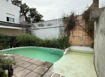 PH · 110m² · 4 Ambientes · 1 Cochera · PH con Patio y Pileta