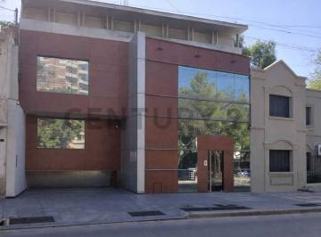 Edificio · 301m² · 10 Ambientes · 2 Cocheras · Edificio Corporativo en Venta. Totalmente Equipado en Calle Paso de Los Andes