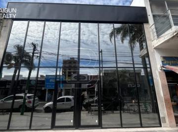 Local comercial · 400m² · Local en Alquiler, en Ituzaingó