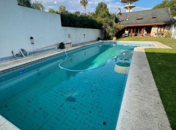 Casa · 500m² · 10 Ambientes · 3 Cocheras · Imponente Chalet en San Fernando, Calle Necochea, Barrio Santa Clara
