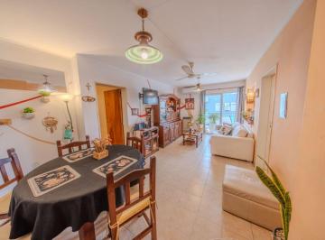Departamento de 4 ambientes, Córdoba · 3 Dorm. - Complejo con Seguridad 24hs