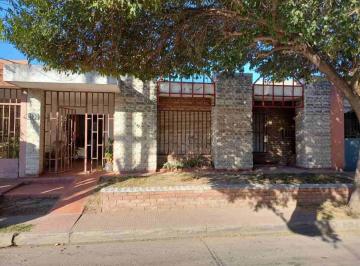 Casa de 6 ambientes, Córdoba · Alquilo Ayacucho 2 Dor, Liv, C/c, Jardin, Patio