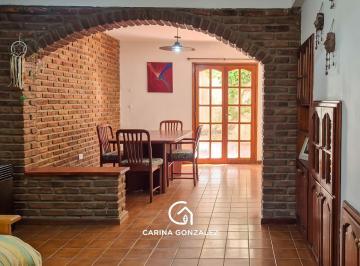 Casa · 80m² · 5 Ambientes · 1 Cochera · Venta, Duplex, B° Mudon, Conun Monoambiente con Entrada Indepediente